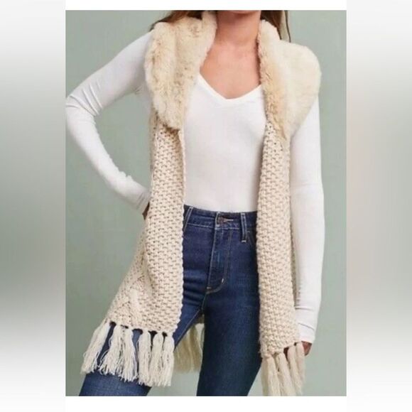 Anthropologie Lily’s Closet Ivory Sweater Vest With Faux Fur Collar Size S - Picture 15 of 15